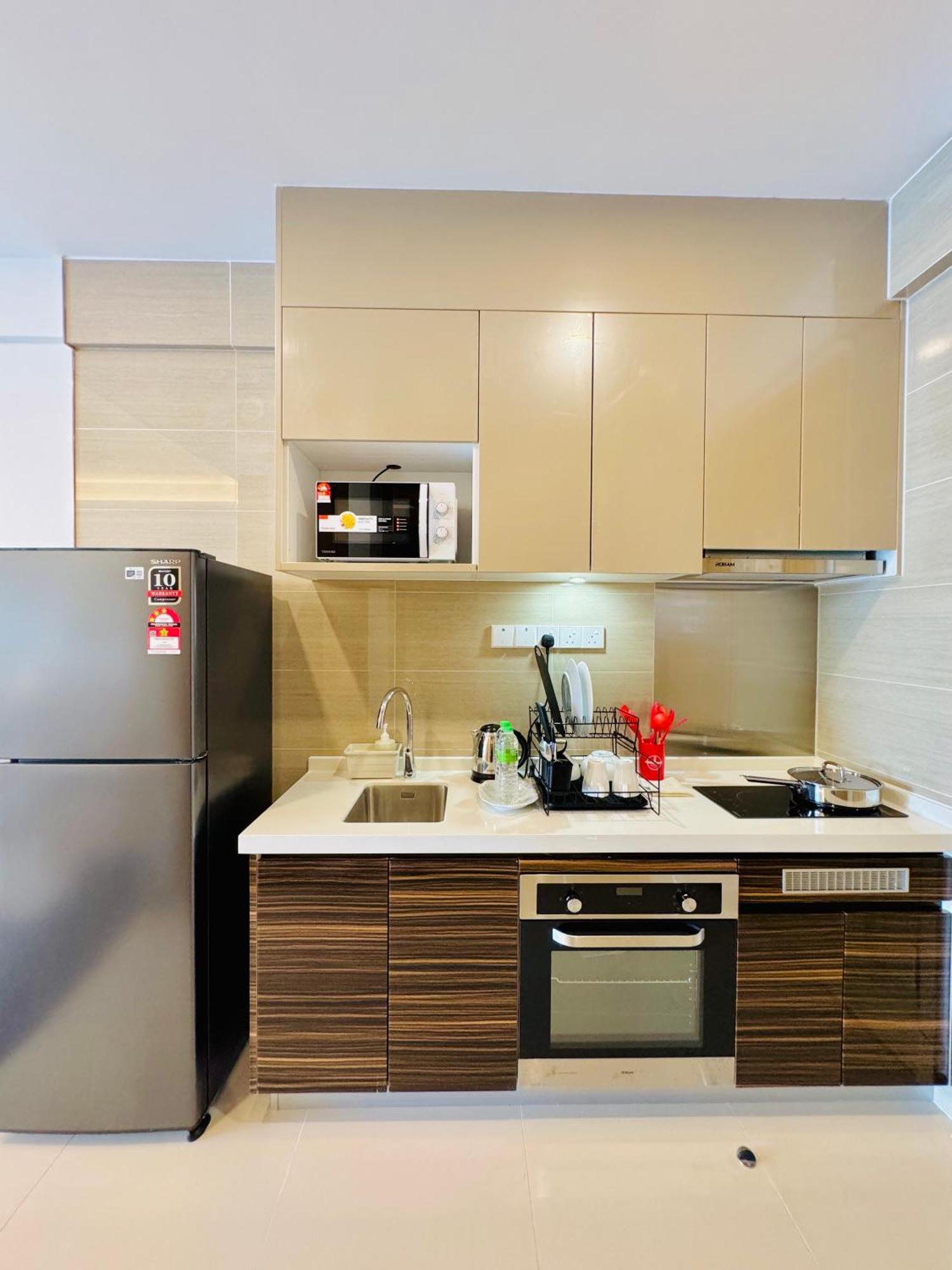 R&F Princess Cove By Homefort Suites 新山 外观 照片